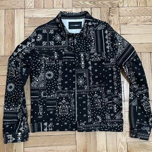 Fashion Nova Black and White Patterned Jacket size Medium